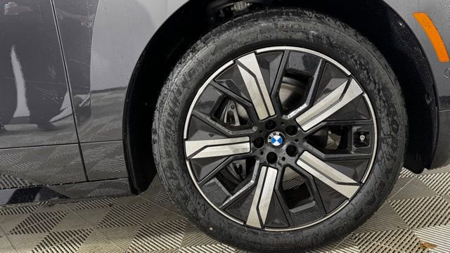 New 2026 BMW iX xDrive45 image 22