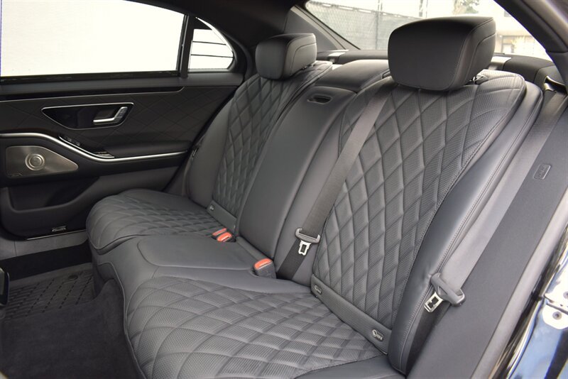 Used 2024 Mercedes-Benz S 500 4MATIC image 34