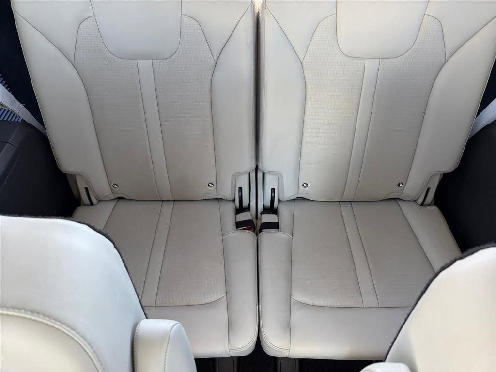 Used 2024 Kia Sorento EX w/ Panoramic Sunroof Package image 27