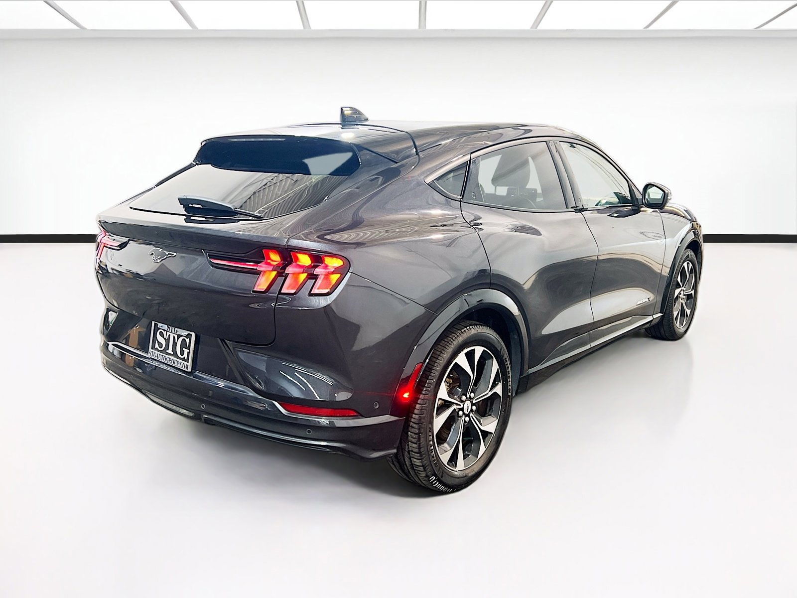 Used 2021 Ford Mustang Mach-E Premium AWD/4WD image 4