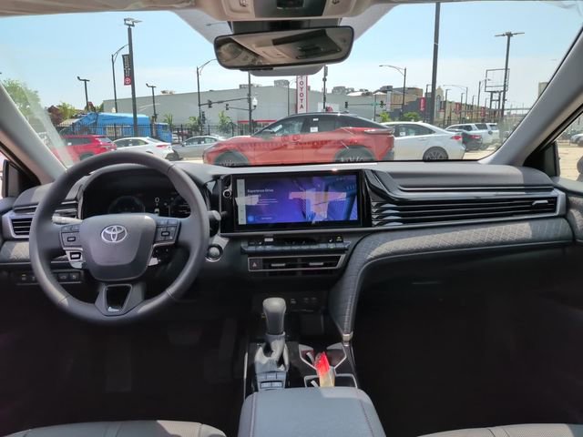 Used 2026 Toyota Camry XLE AWD/4WD image 12