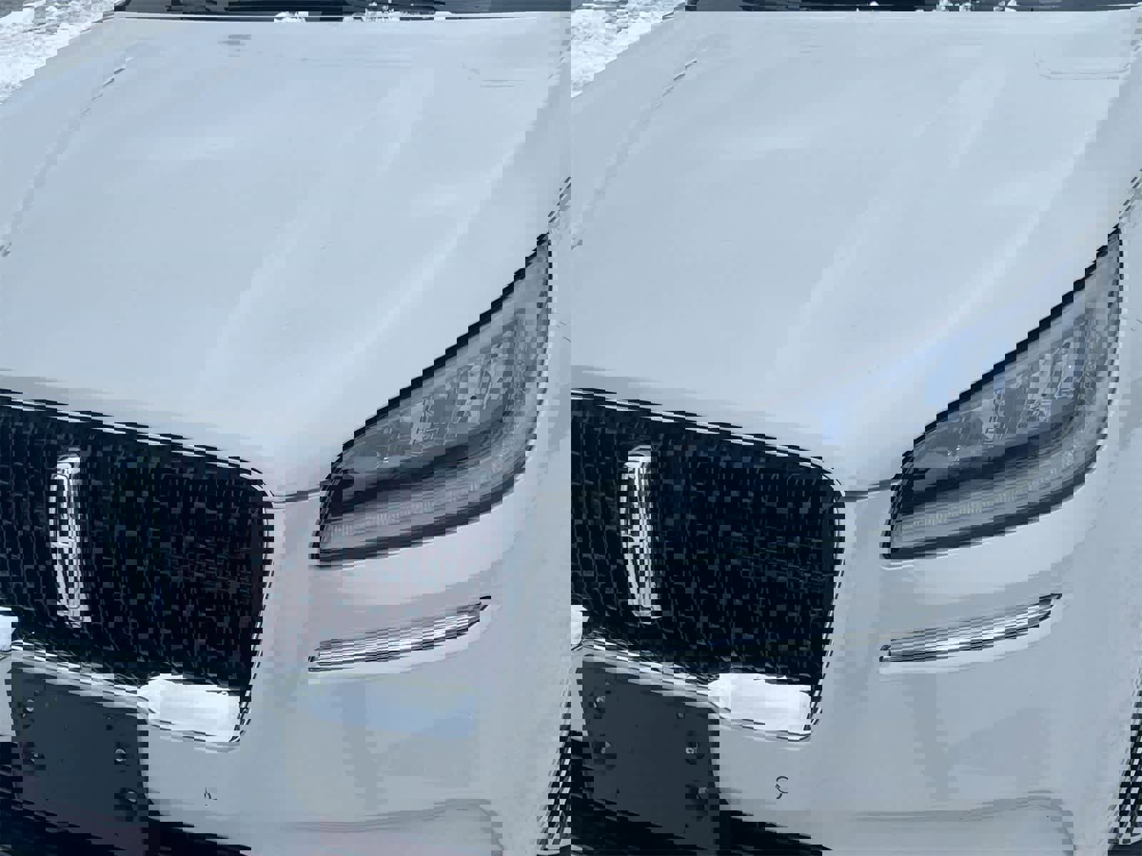 Used 2022 Lincoln Corsair Reserve w/ Equipment Group 201A image 11