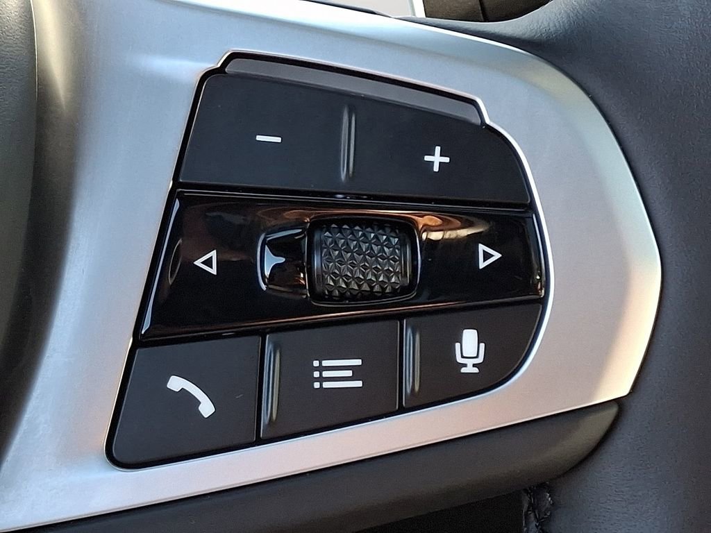 Used 2026 BMW X5 xDrive40i w/ M Sport Package image 24