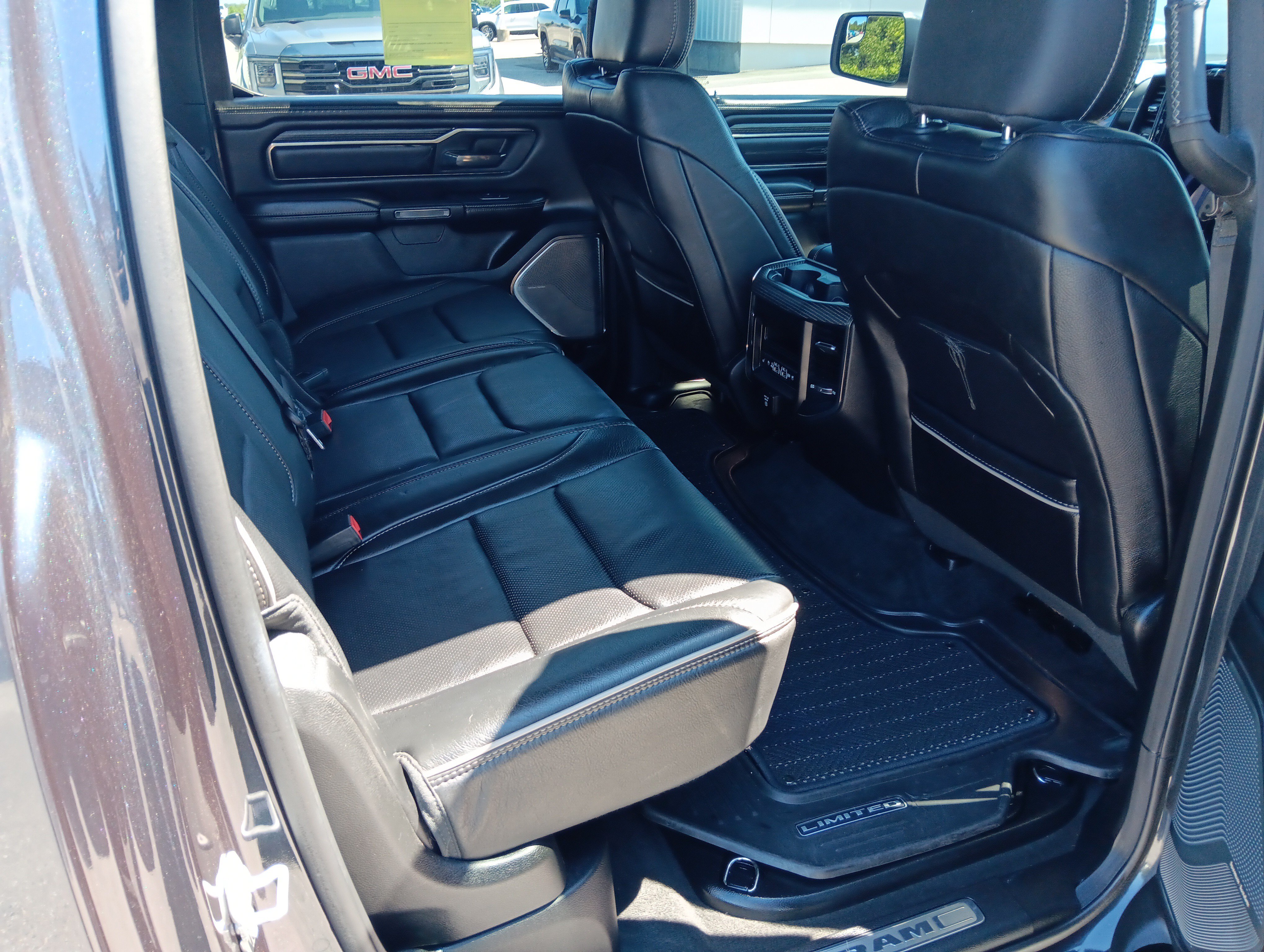 Used 2020 RAM 1500 Limited AWD/4WD image 18