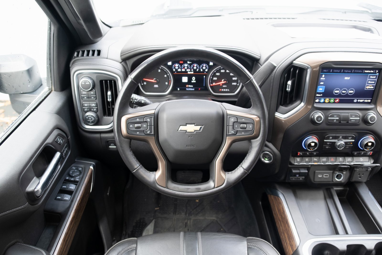 Used 2020 Chevrolet Silverado 3500 High Country w/ Technology Package image 2