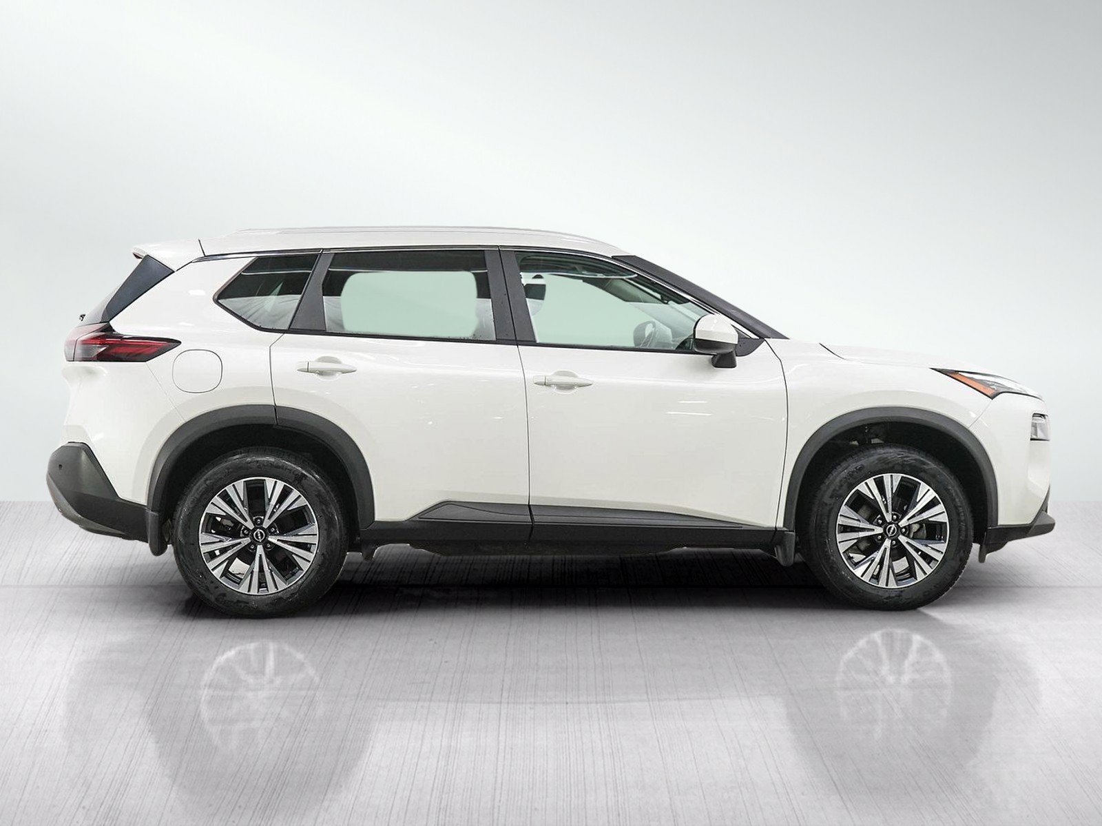 Used 2023 Nissan Rogue SV w/ SV Premium B Package AWD/4WD image 6