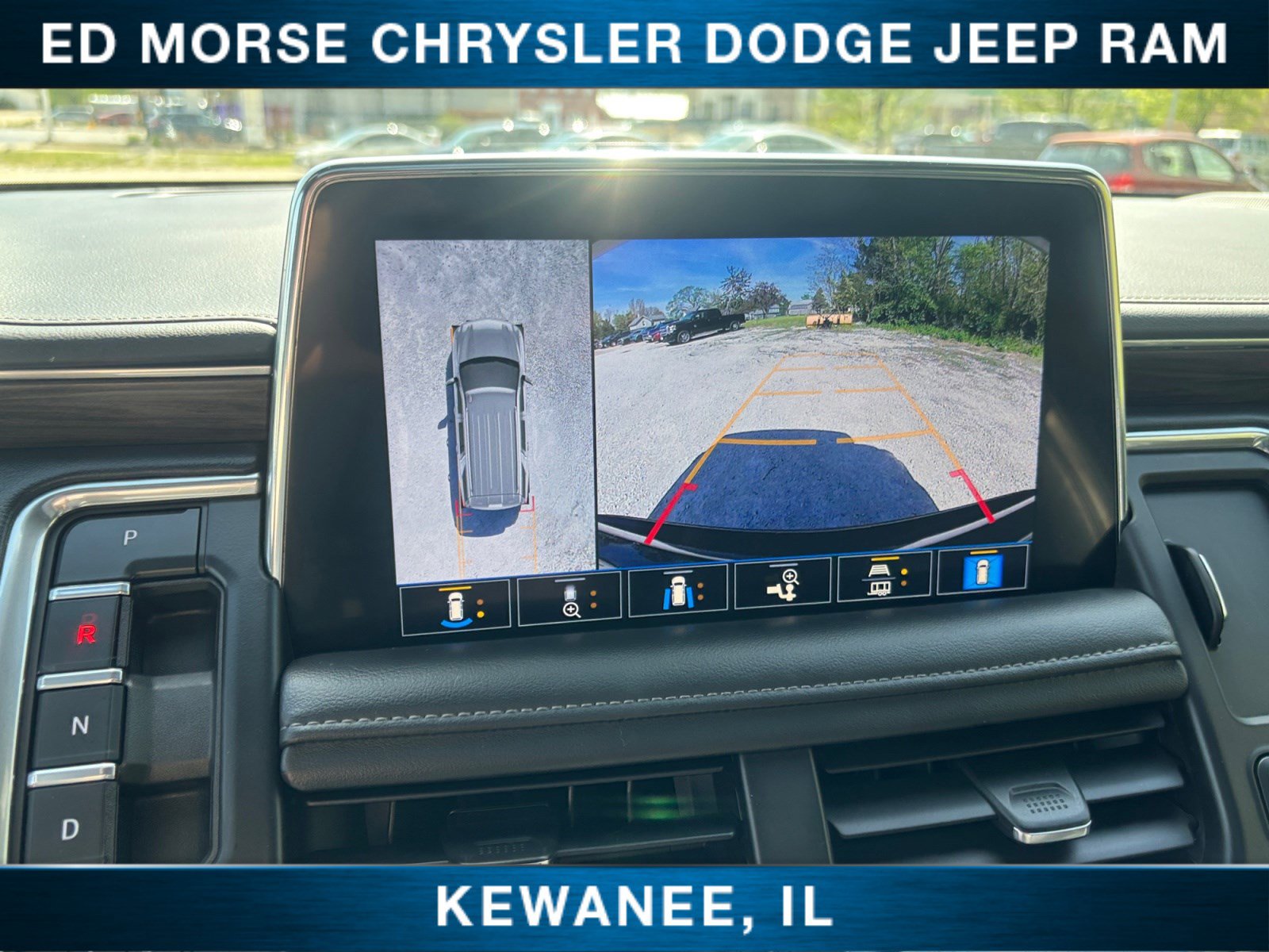 Used 2021 Chevrolet Tahoe Z71 w/ Z71 Signature Package AWD/4WD image 33