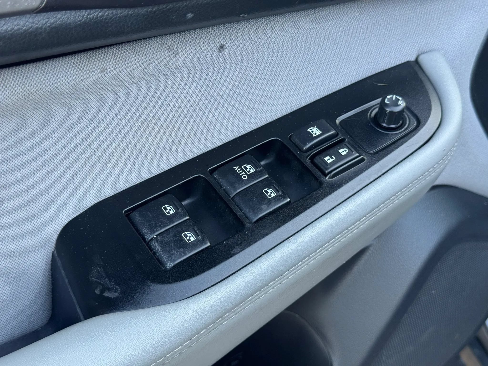Used 2019 Subaru Outback 2.5i AWD/4WD image 12