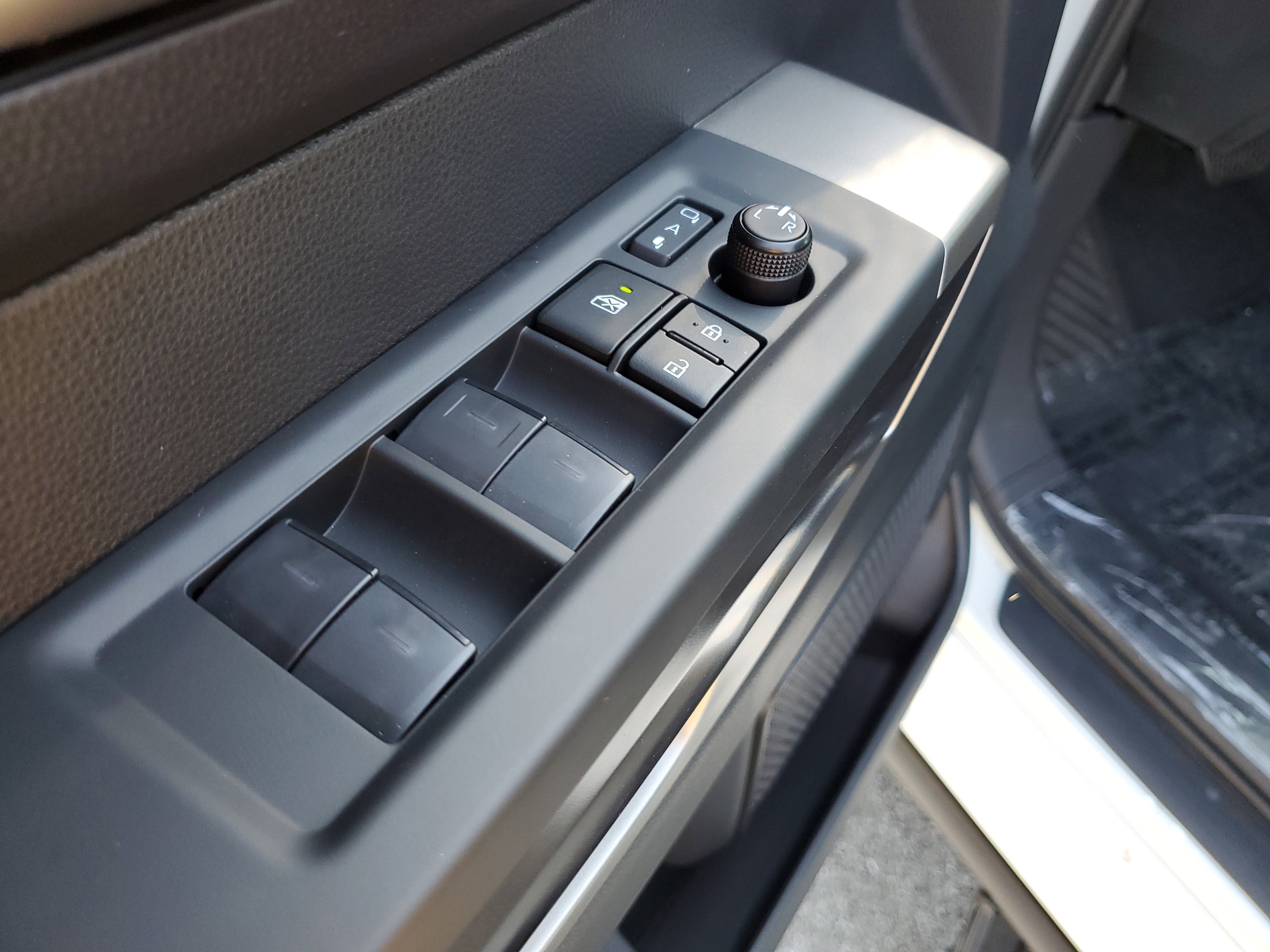 New 2026 Toyota Tundra SR5 image 19