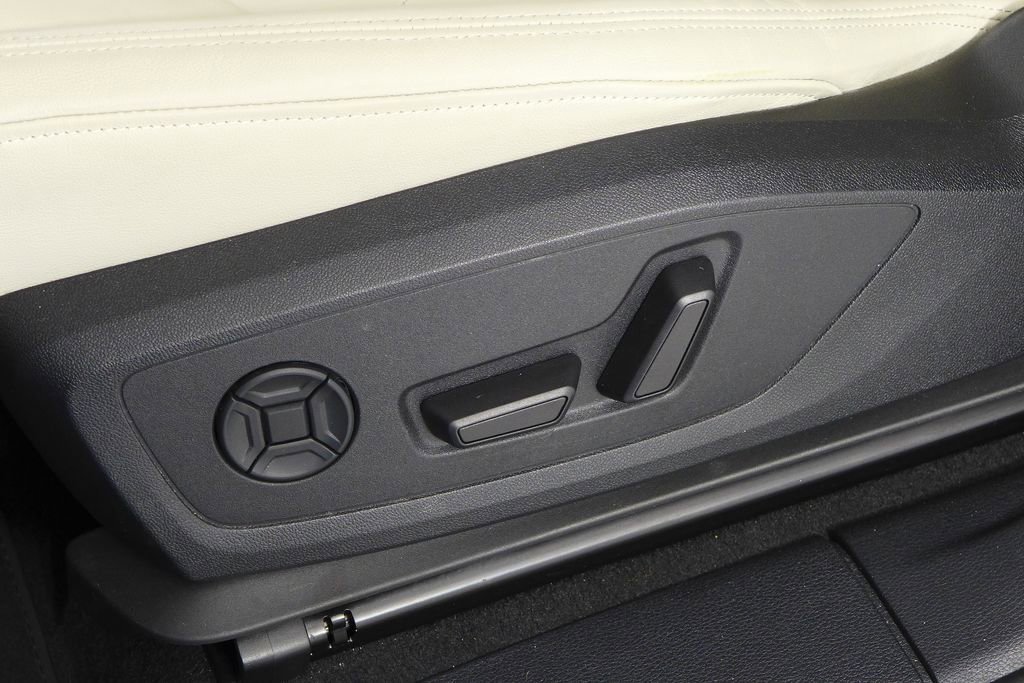 Used 2021 Audi Q3 2.0T Premium Plus image 23