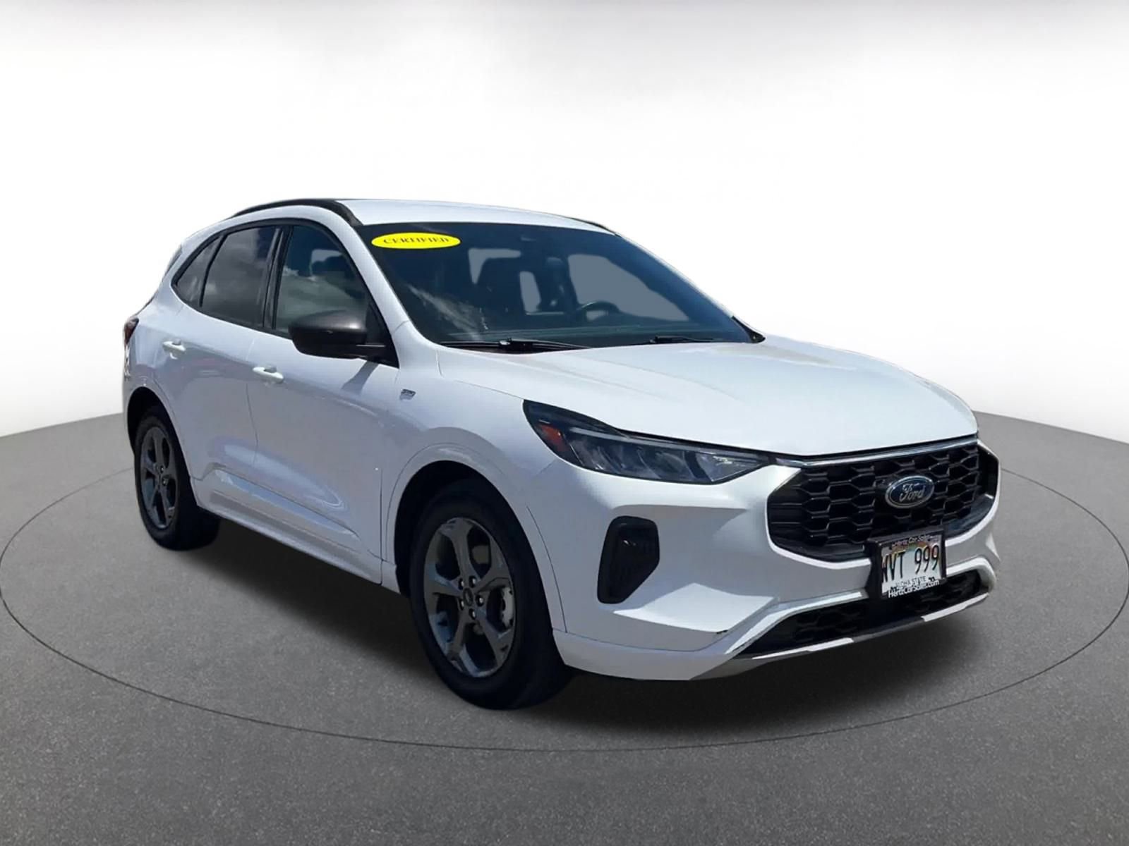 Used 2023 Ford Escape ST-Line image 3