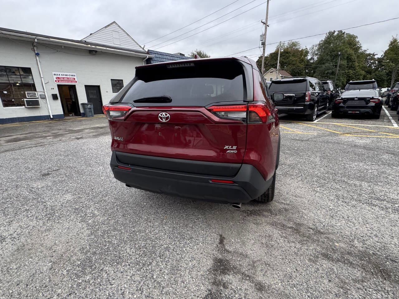 Used 2025 Toyota RAV4 XLE image 14