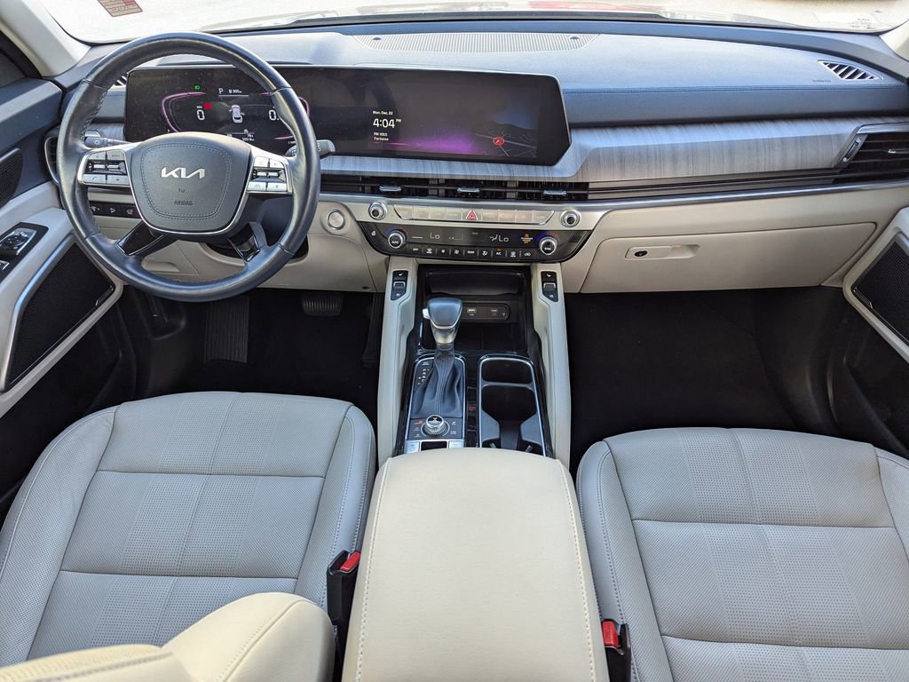 Certified 2023 Kia Telluride EX w/ EX Captain's Chair Package image 11