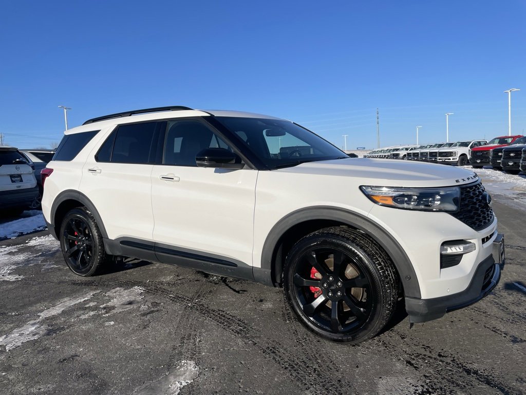 Used 2020 Ford Explorer ST w/ ST Street Pack image 2