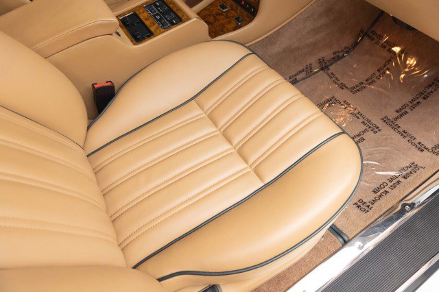 Used 1998 Rolls-Royce Silver Spur image 28