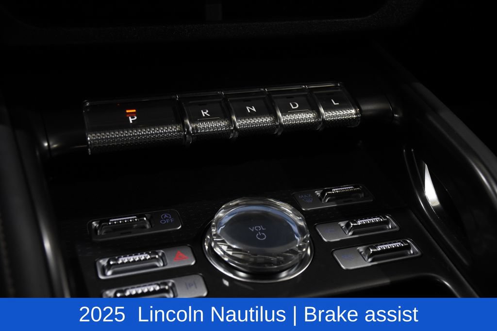 Used 2025 Lincoln Nautilus Reserve w/ Jet Appearance Package AWD/4WD image 25