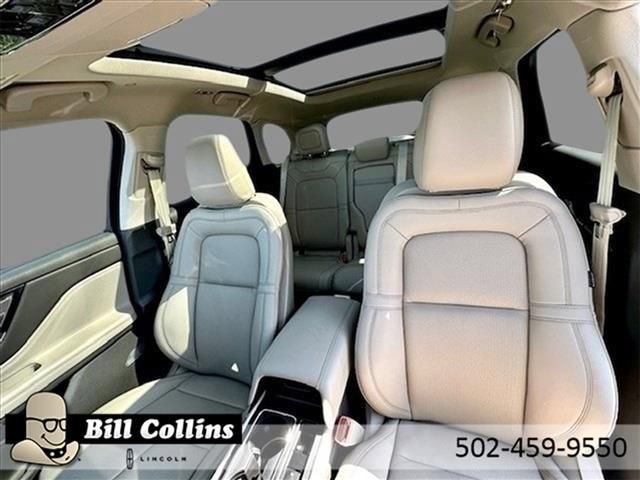 New 2024 Lincoln Corsair Grand Touring w/ Rear Removable Package Tray AWD/4WD image 12