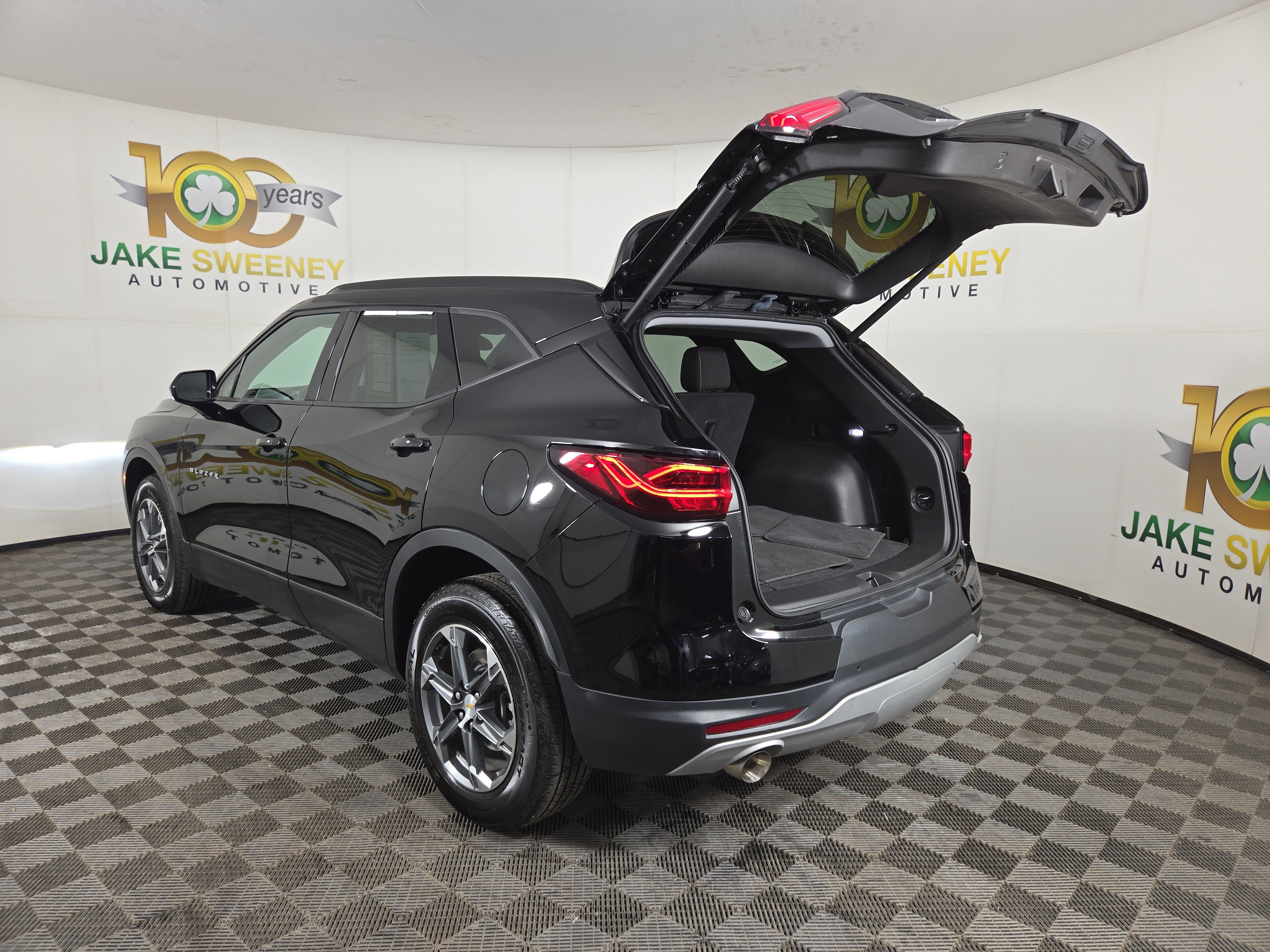 Certified 2024 Chevrolet Blazer LT w/ Convenience Package image 31
