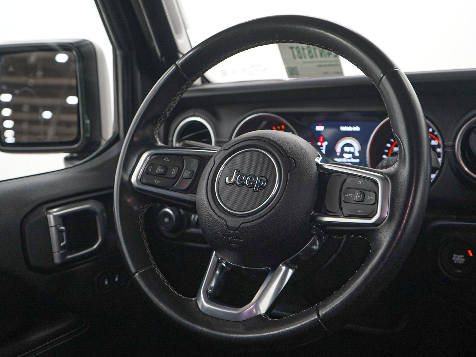 Used 2020 Jeep Wrangler Unlimited Sahara AWD/4WD image 15