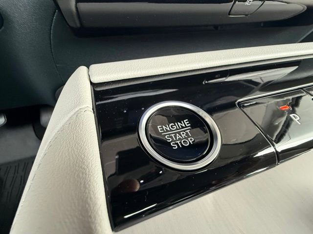 Used 2025 Lincoln Navigator L Reserve AWD/4WD image 37