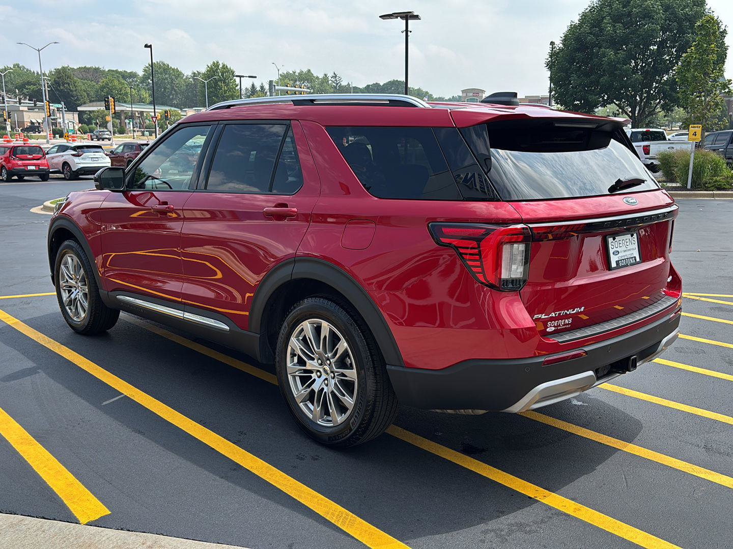 Used 2026 Ford Explorer Platinum AWD/4WD image 8