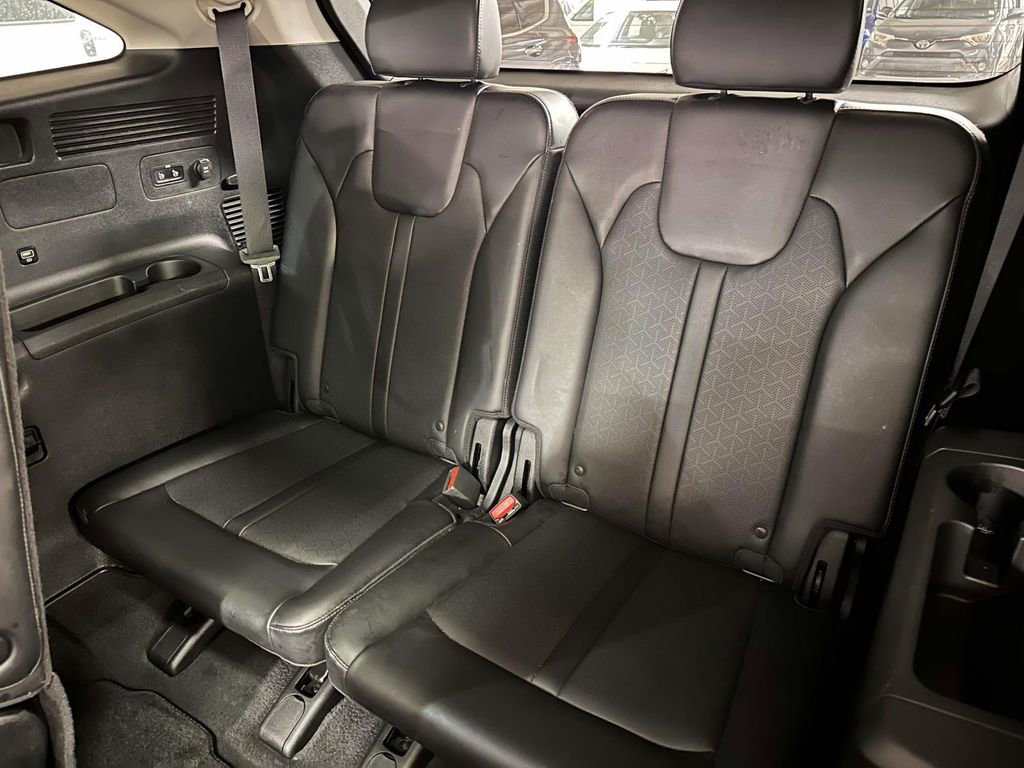Used 2023 Kia Sorento X-Line EX image 18