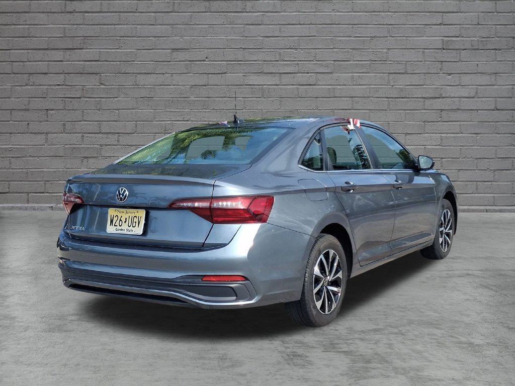 Certified 2024 Volkswagen Jetta S FWD image 10