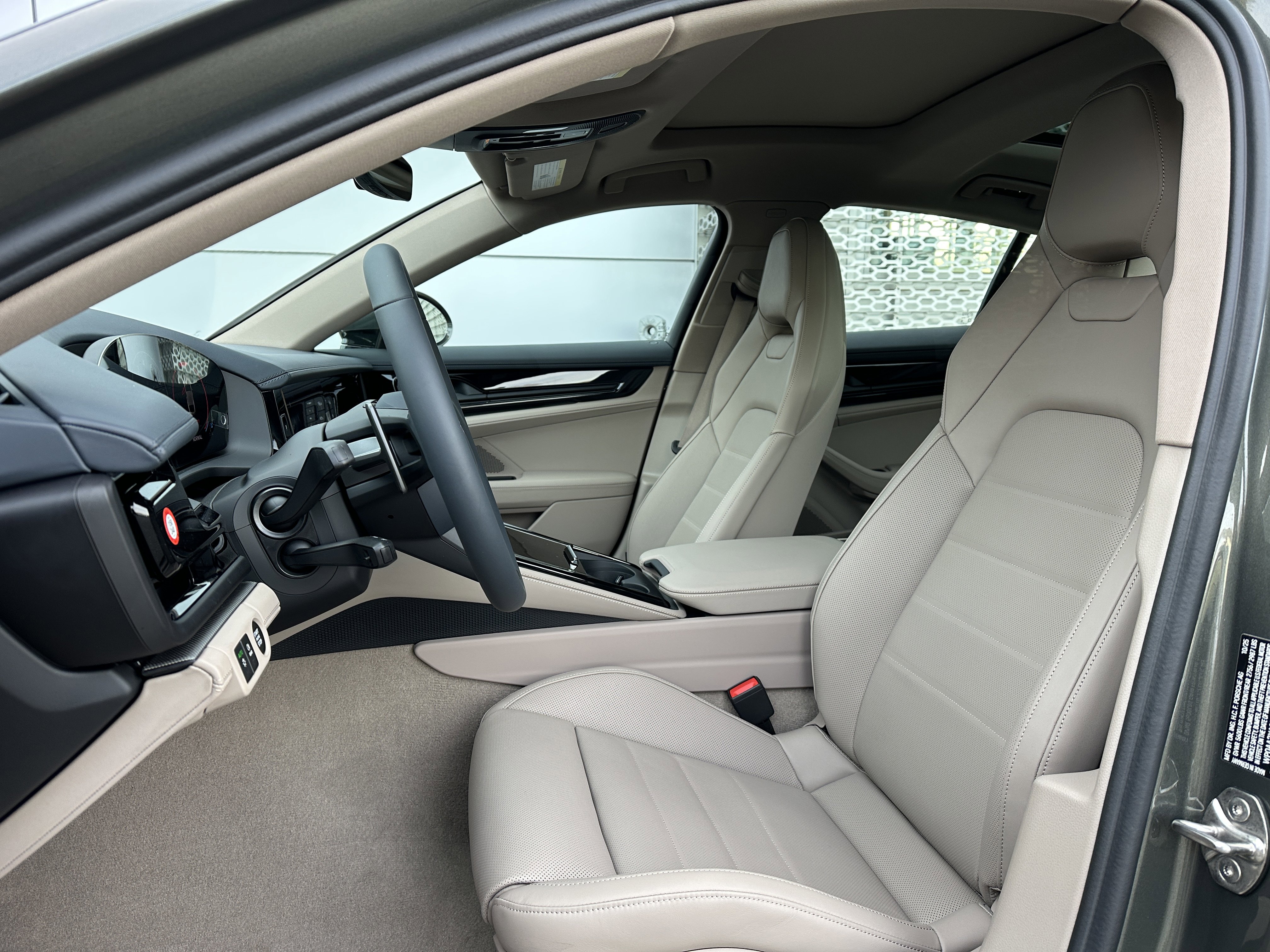New 2026 Porsche Panamera 4 image 5