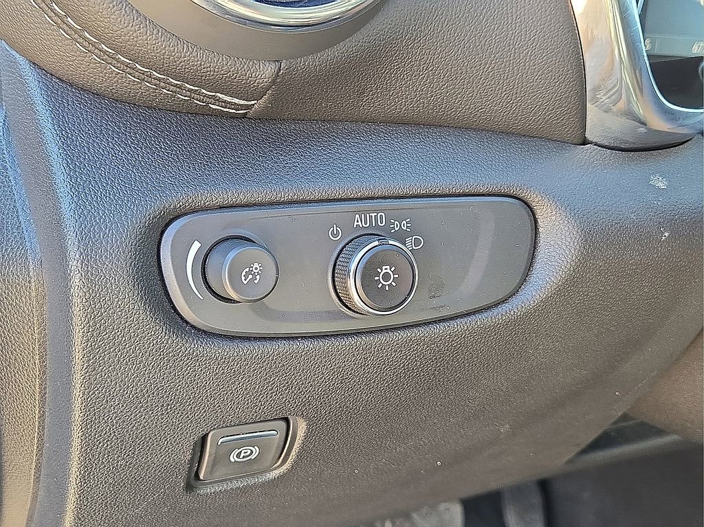 Used 2024 Chevrolet Blazer LT image 24