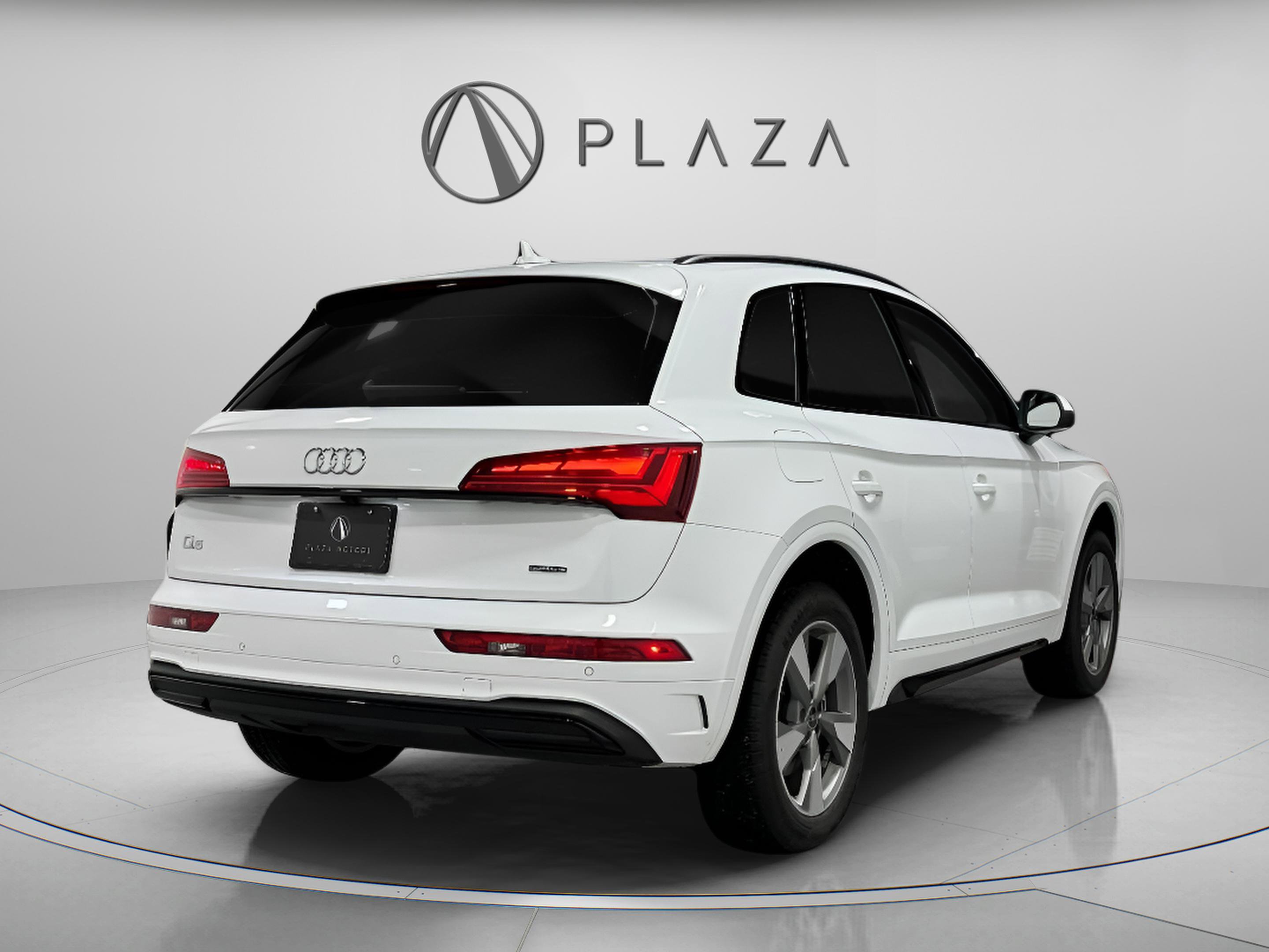 Certified 2025 Audi Q5 2.0T Premium w/ Convenience Plus Package image 5