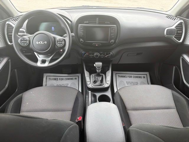 Used 2024 Kia Soul LX w/ Option Group 015 FWD image 25