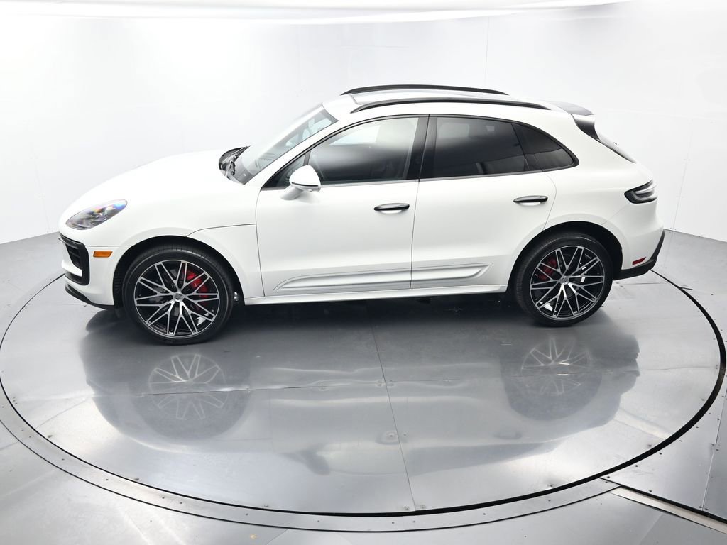 Certified 2023 Porsche Macan S AWD/4WD image 36