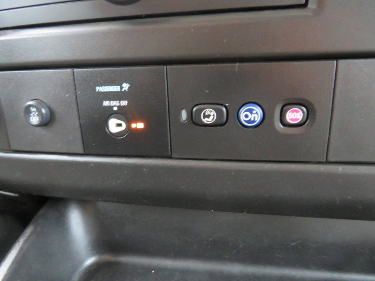 Used 2019 Chevrolet Express 2500 Extended w/ Driver Convenience Package RWD image 25