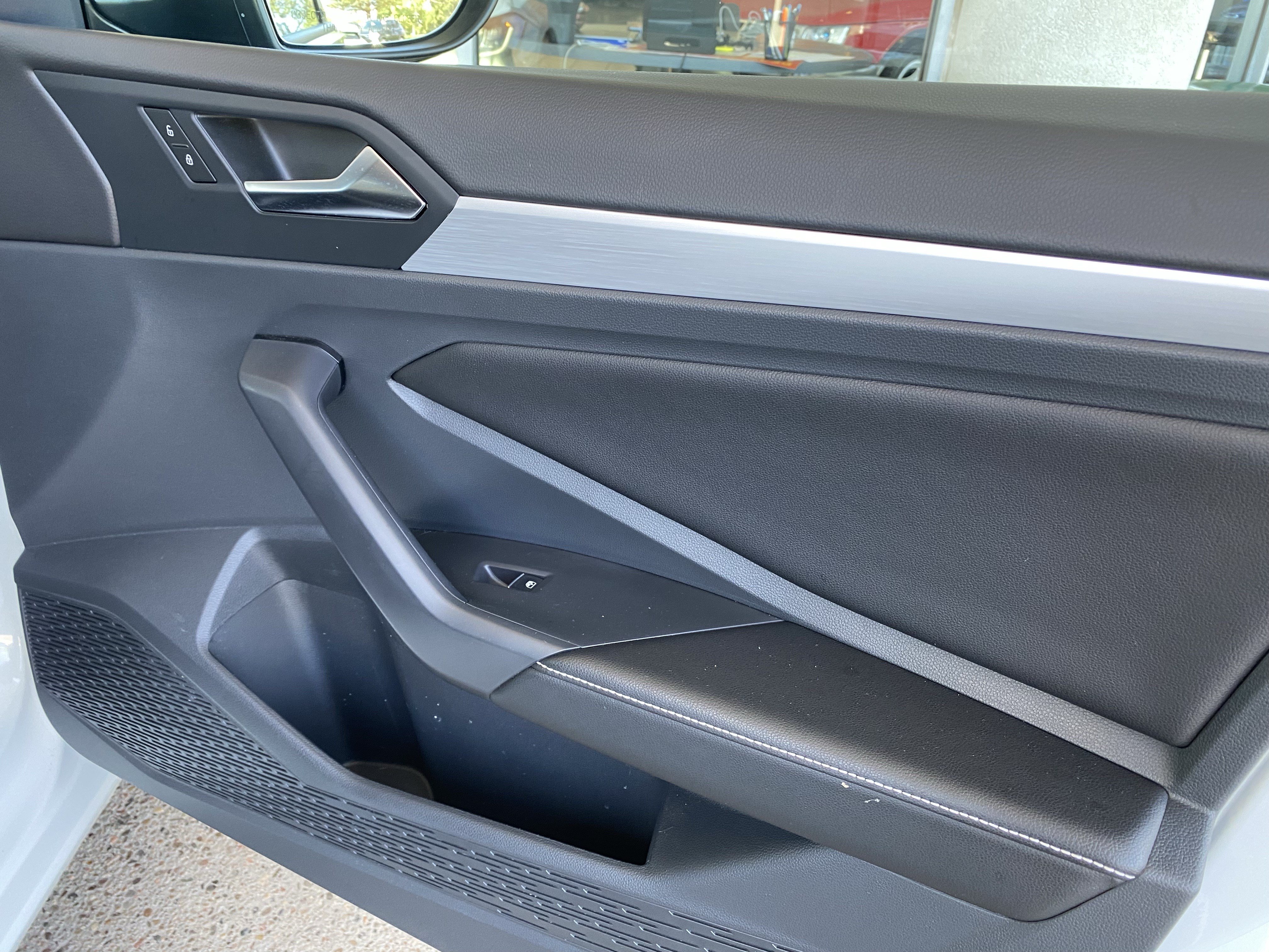 Certified 2026 Volkswagen Jetta Sport FWD image 35