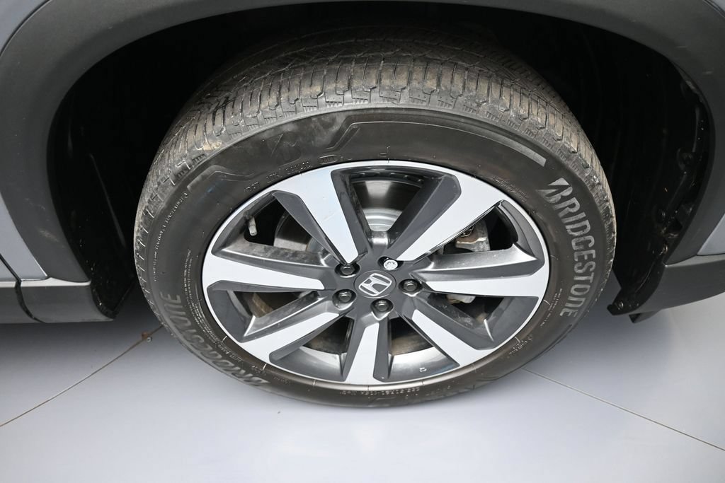 Certified 2023 Honda Pilot Touring image 17