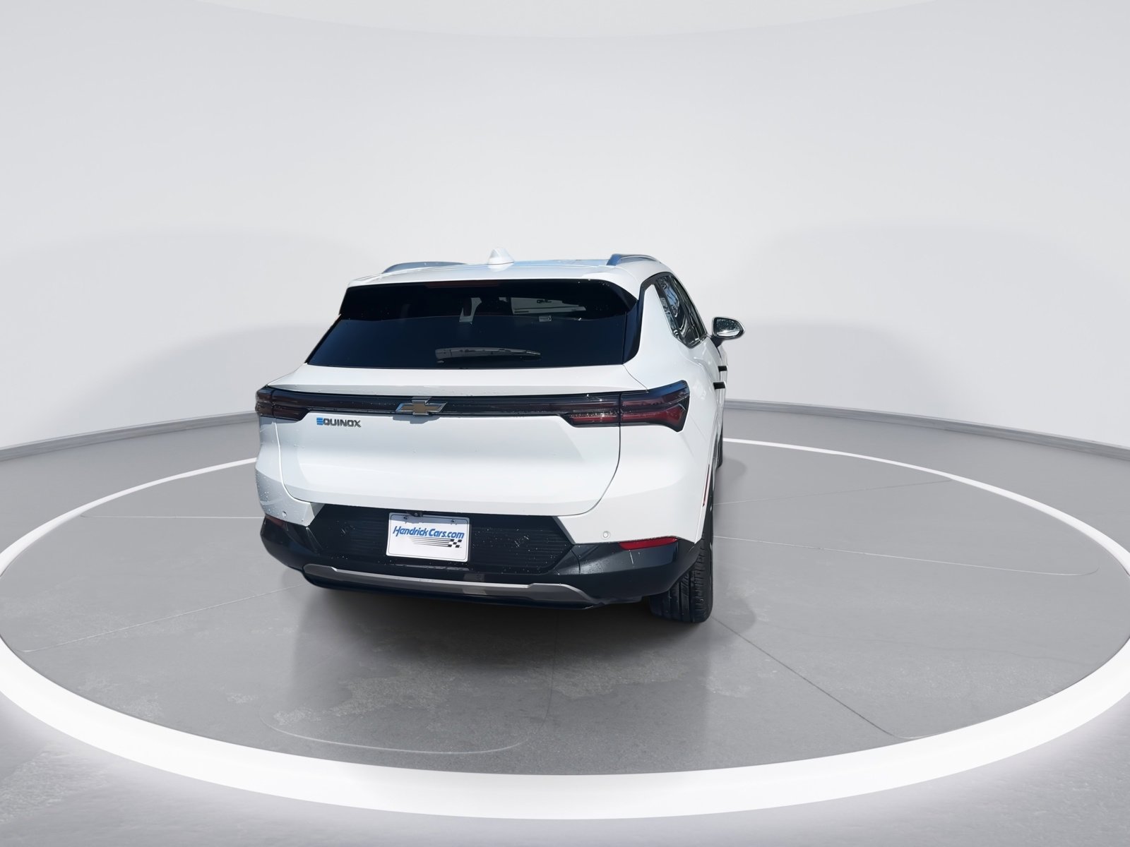 Certified 2025 Chevrolet Equinox EV LT w/ Convenience Package image 8