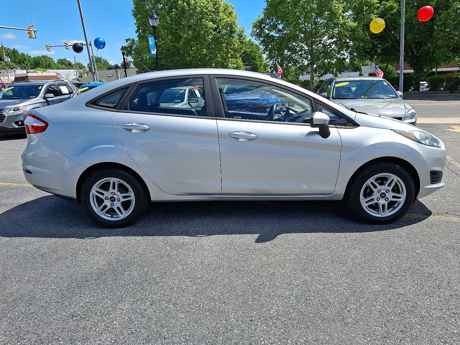 Used 2019 Ford Fiesta SE FWD image 6