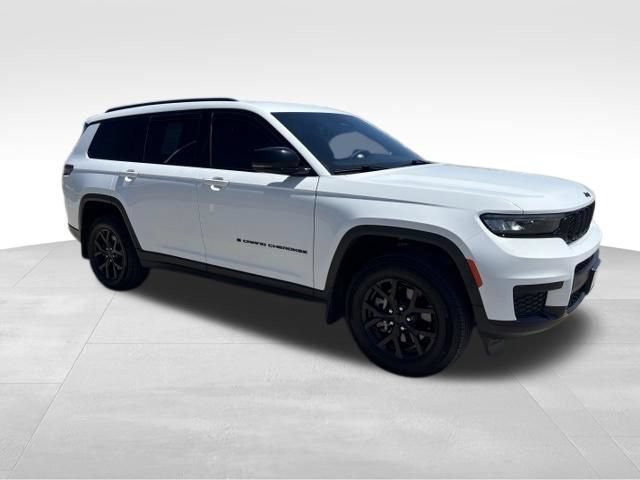Used 2024 Jeep Grand Cherokee L Laredo AWD/4WD image 7