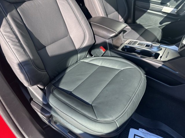 Used 2021 Ford Explorer XLT image 15