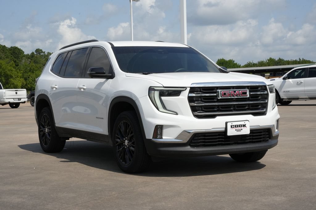 Used 2026 GMC Acadia Elevation w/ Elevation Premium Package FWD image 2