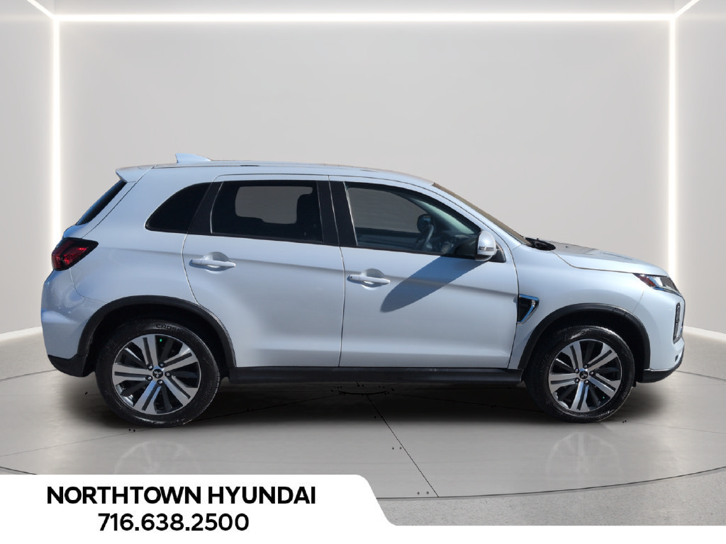 Used 2022 Mitsubishi Outlander Sport SE FWD image 7