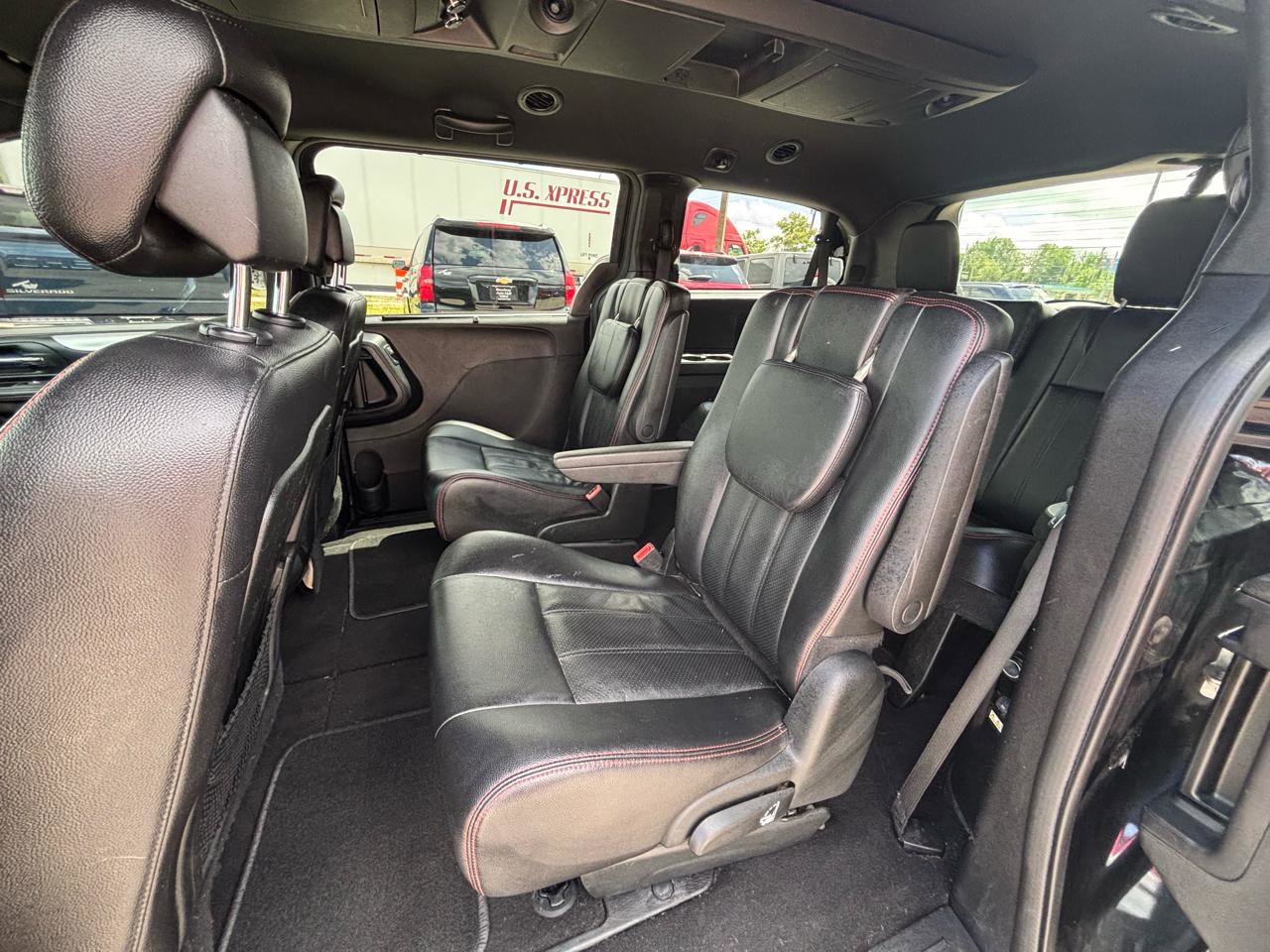 Used 2018 Dodge Grand Caravan GT FWD image 14