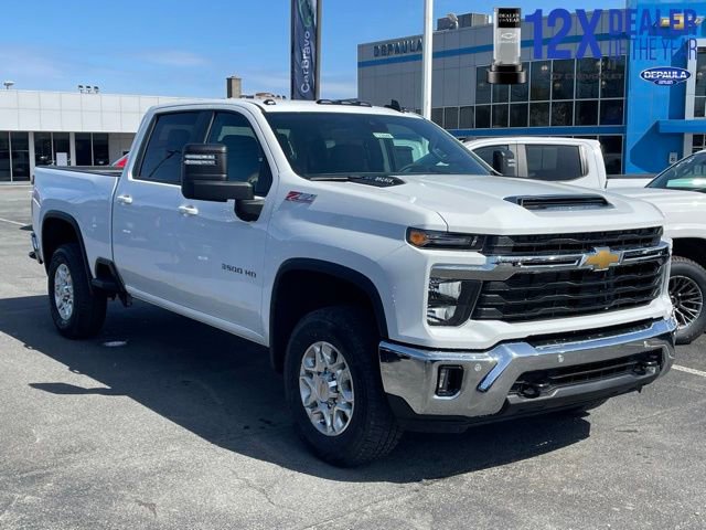 New 2026 Chevrolet Silverado 3500 LT w/ True North Edition AWD/4WD image 1