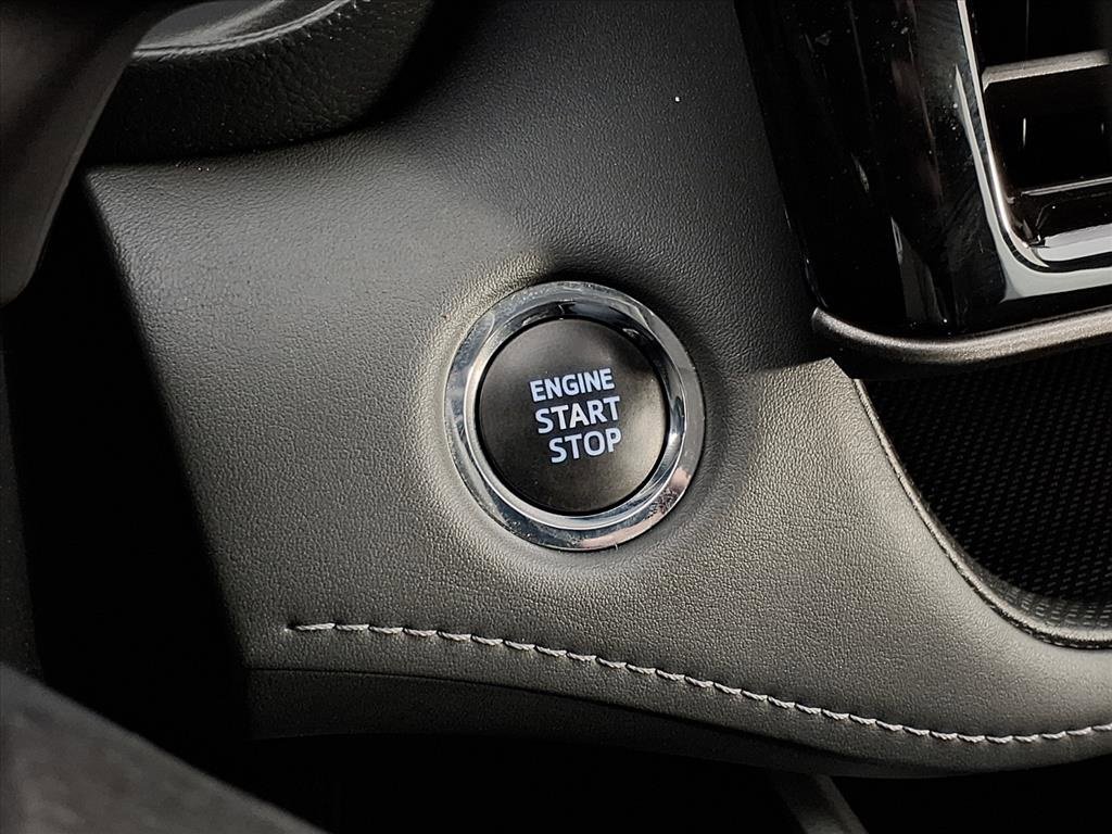 Used 2023 Toyota Highlander L image 10