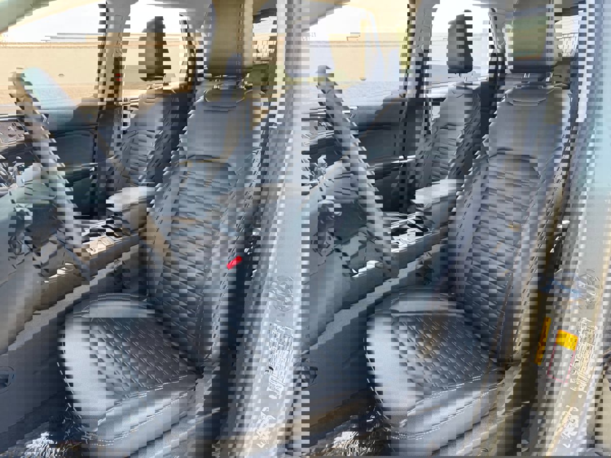 Used 2024 Ford Edge SEL image 17