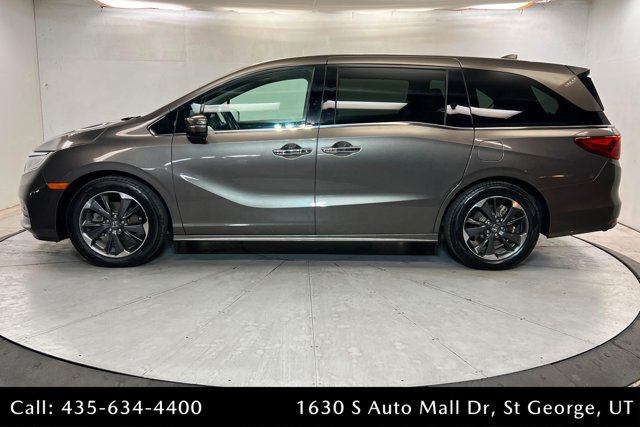 Used 2022 Honda Odyssey Elite image 2
