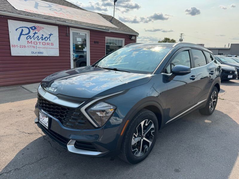 Used 2023 Kia Sportage EX image 1