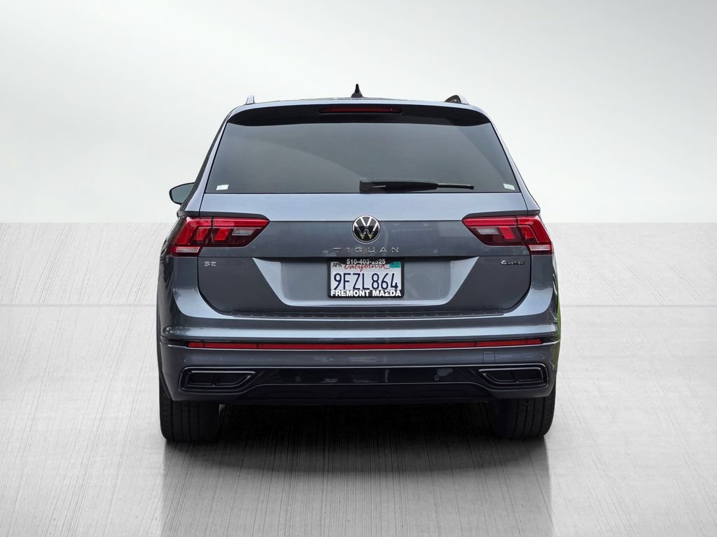 Used 2023 Volkswagen Tiguan SE R-Line AWD/4WD image 5