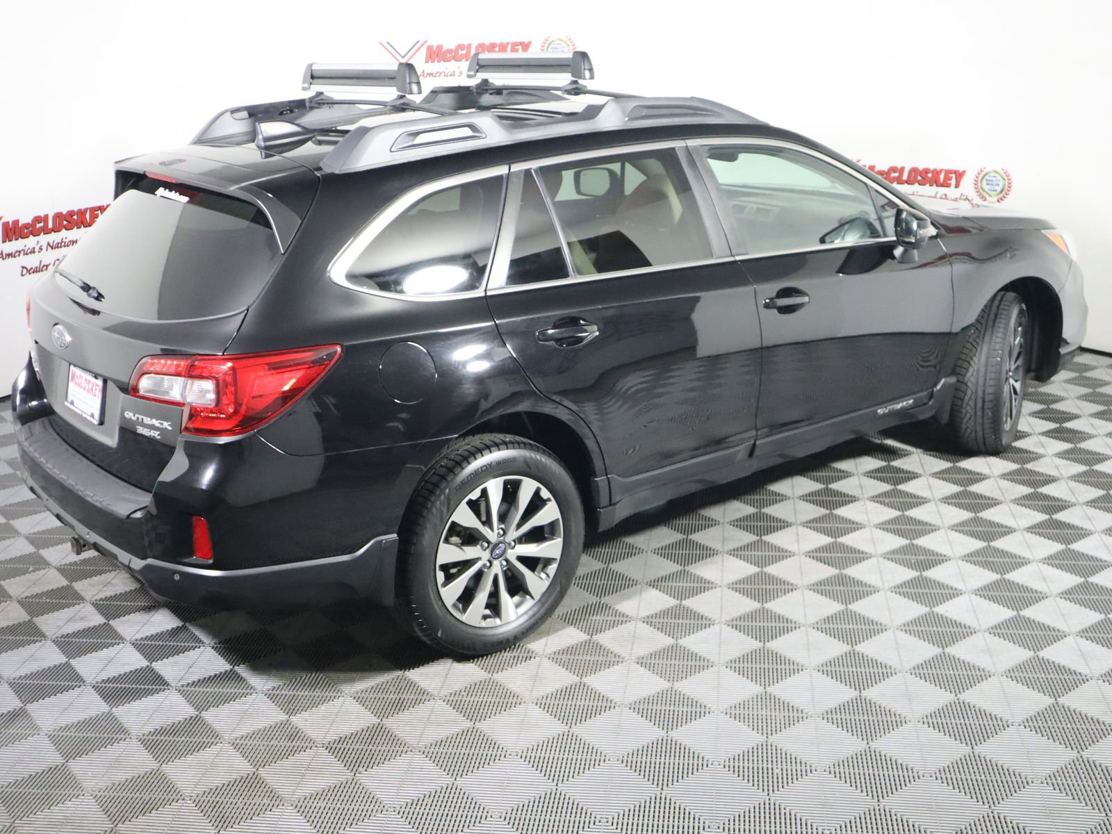 Used 2017 Subaru Outback 3.6R Limited AWD/4WD image 4