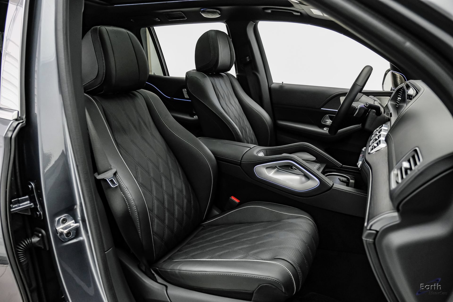 Used 2024 Mercedes-Benz Maybach GLS 600 4MATIC image 59